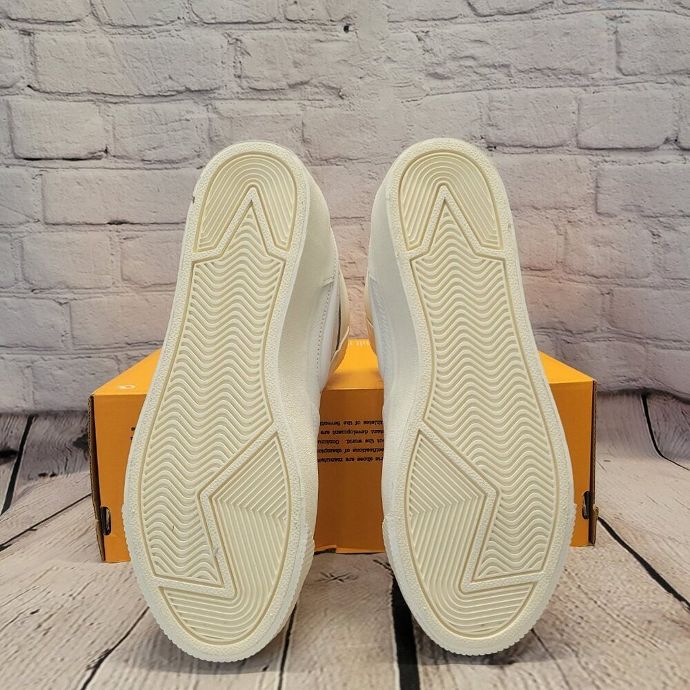 Nike Women's Blazer Mid Victory Casual Sneakers - Picture 10 of 10